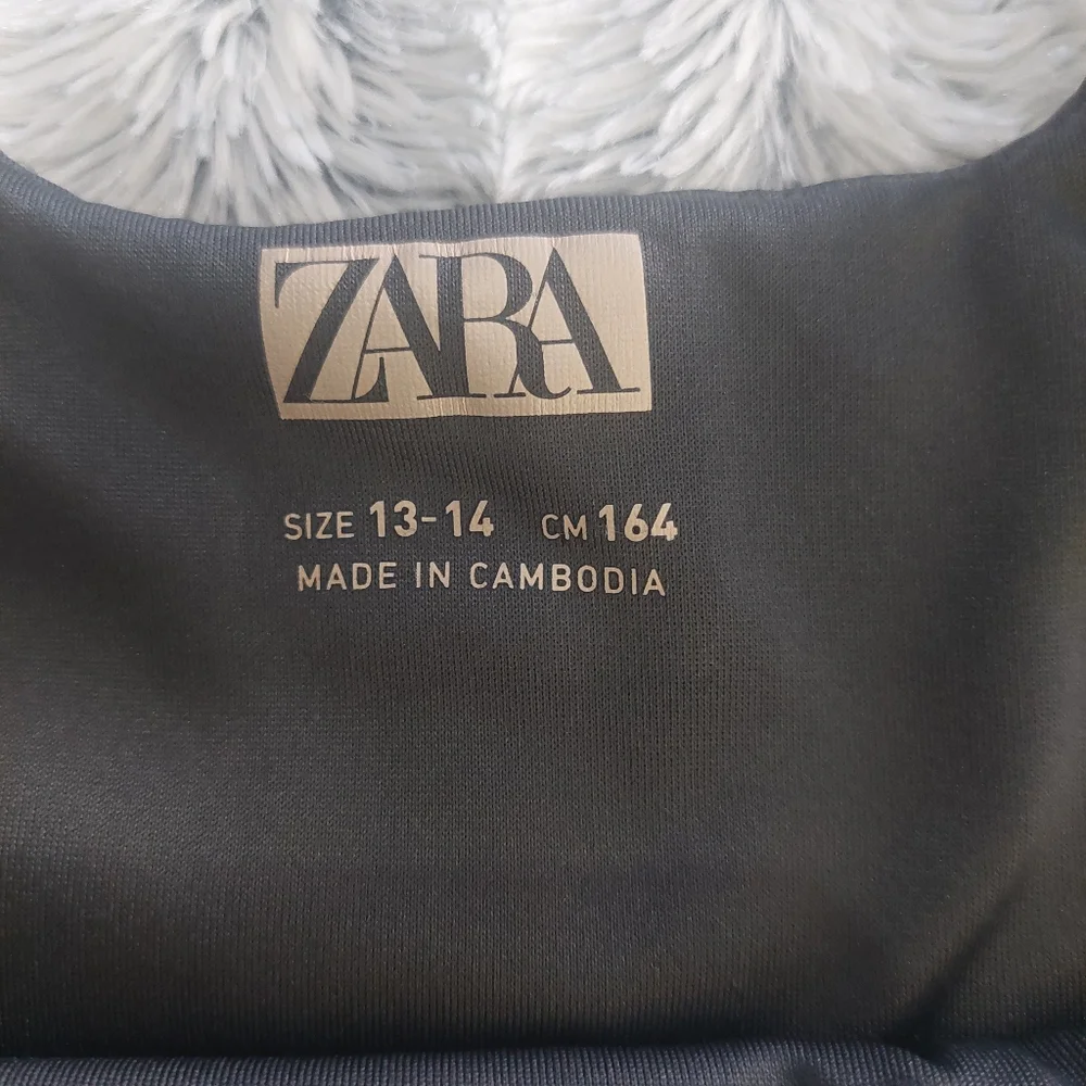 Zara cropped tank 13/14‎ greenish gray